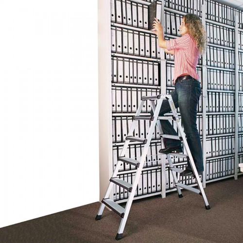 Zarges Comfortstep B Stehleiter mit gepolsterter Stufen-Vorderkante 2x4 Stufen
